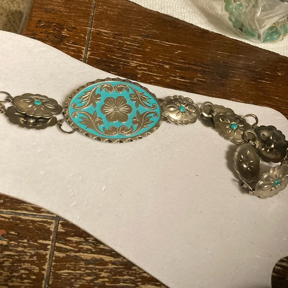 Ladies western silvertone belt and buckle with faux turquoise. About 33” - Picture 1 of 6